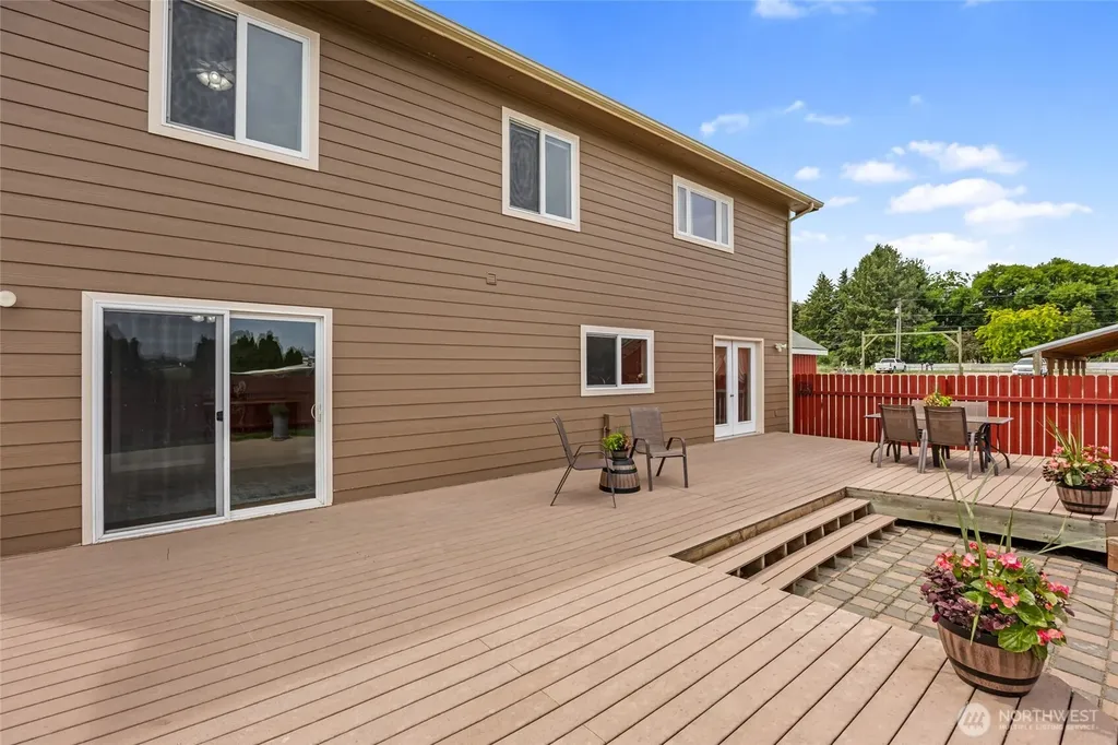 12 S Kirkpatrick Road Omak WA 98841