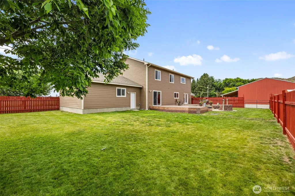 12 S Kirkpatrick Road Omak WA 98841