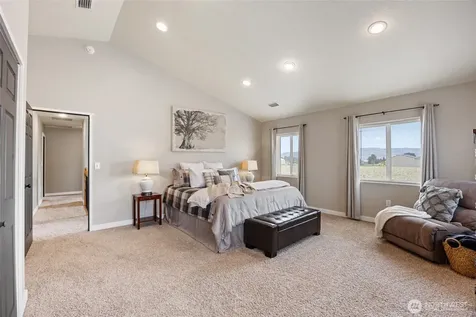 12 S Kirkpatrick Road Omak WA 98841