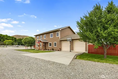 12 S Kirkpatrick Road Omak WA 98841