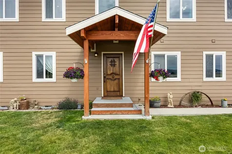 12 S Kirkpatrick Road Omak WA 98841