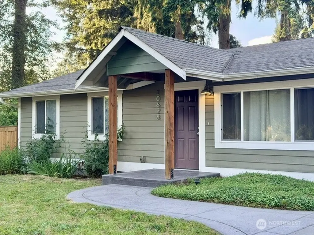 20628 NE 75th Place Redmond WA 98053