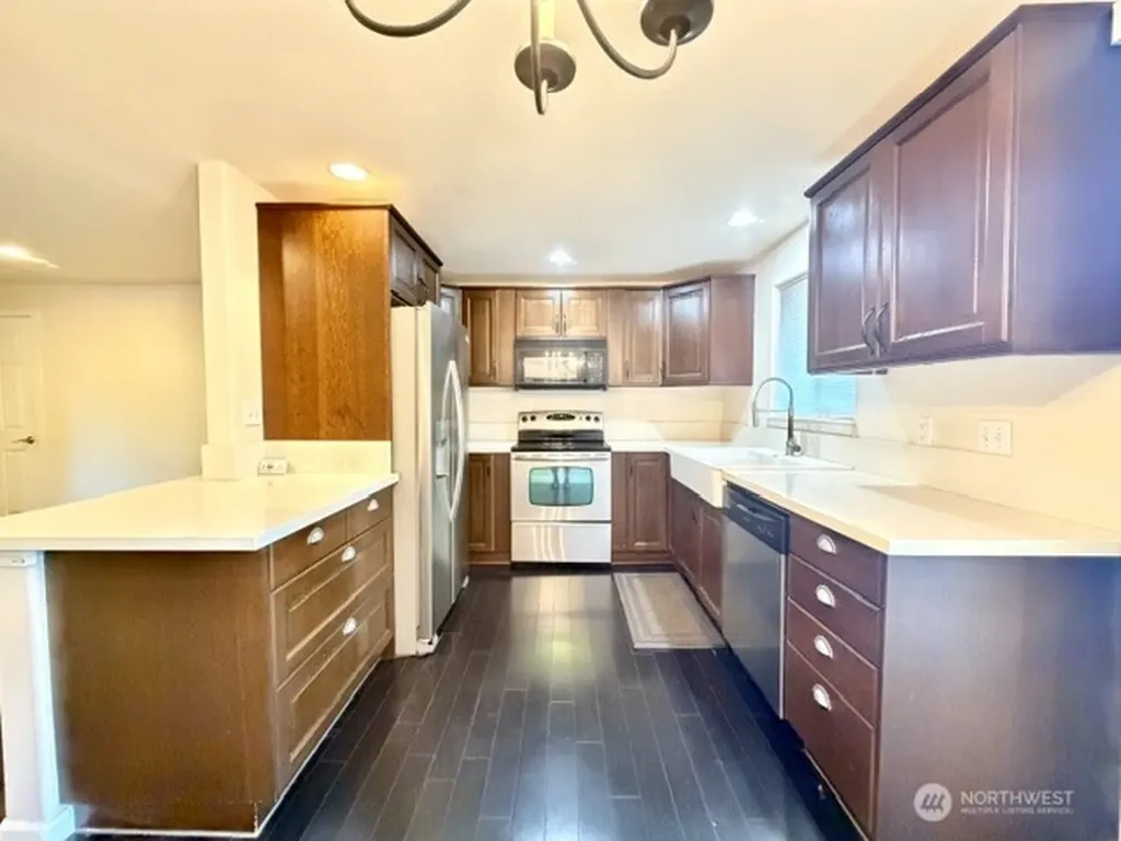 20628 NE 75th Place Redmond WA 98053