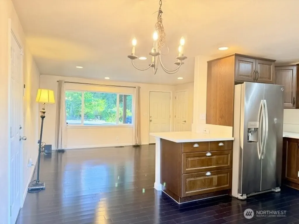 20628 NE 75th Place Redmond WA 98053