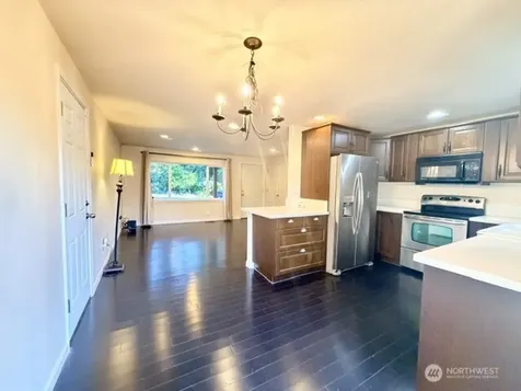 20628 NE 75th Place Redmond WA 98053