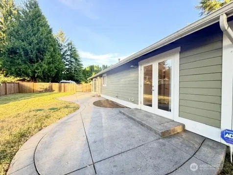 20628 NE 75th Place Redmond WA 98053