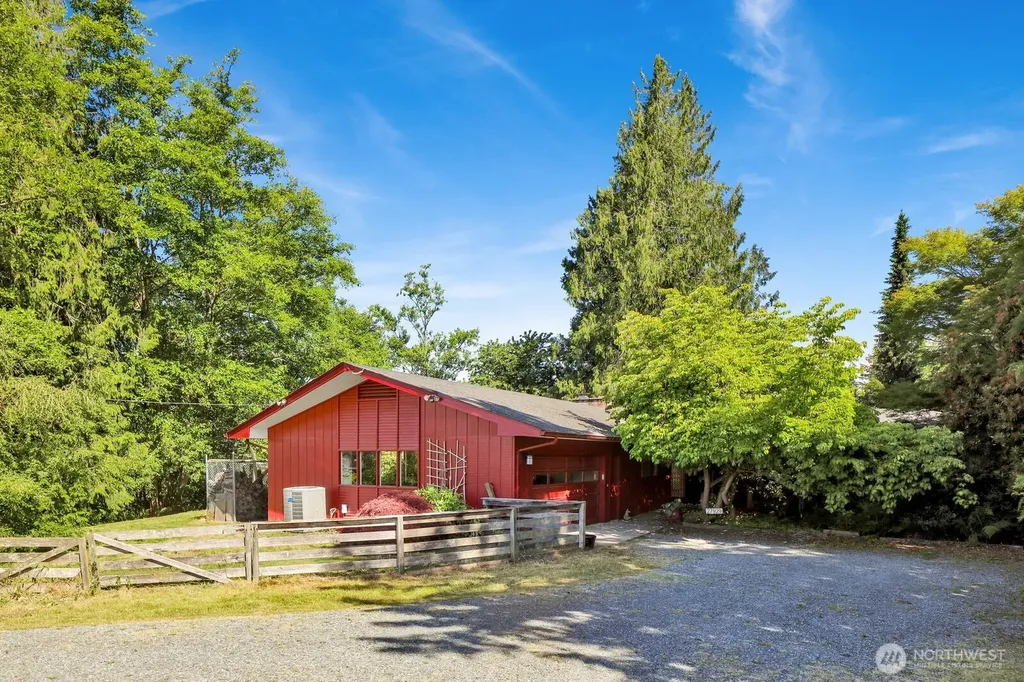 7605 279th Place NW Stanwood WA 98292