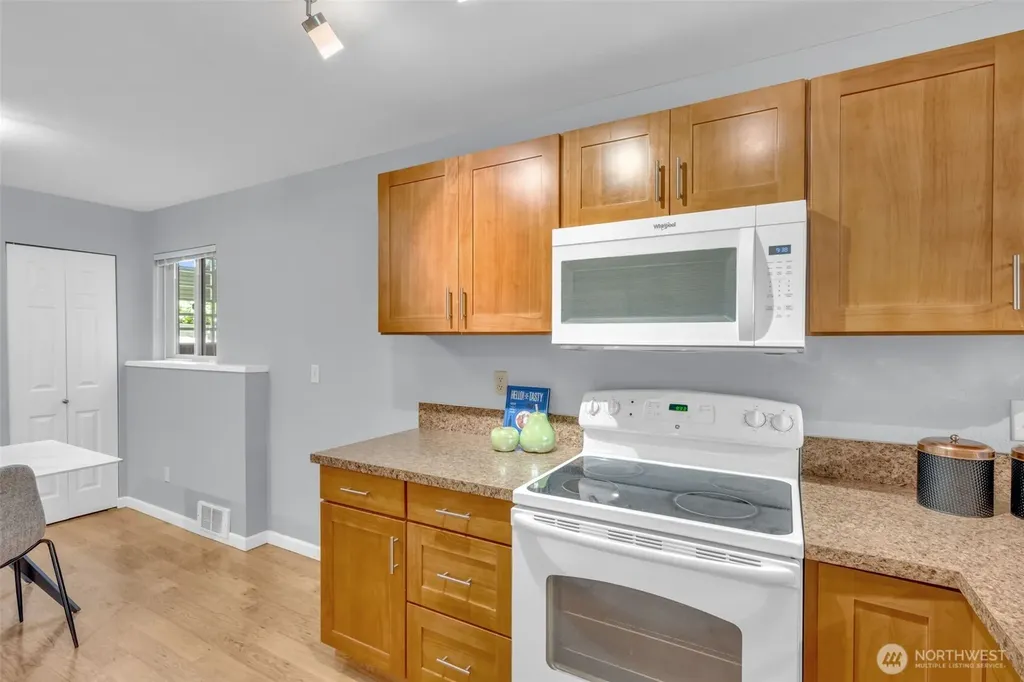 605 5th Street Kirkland WA 98033