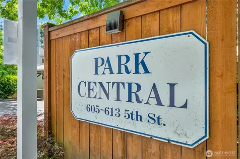 605 5th Street Kirkland WA 98033
