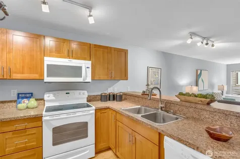 605 5th Street Kirkland WA 98033