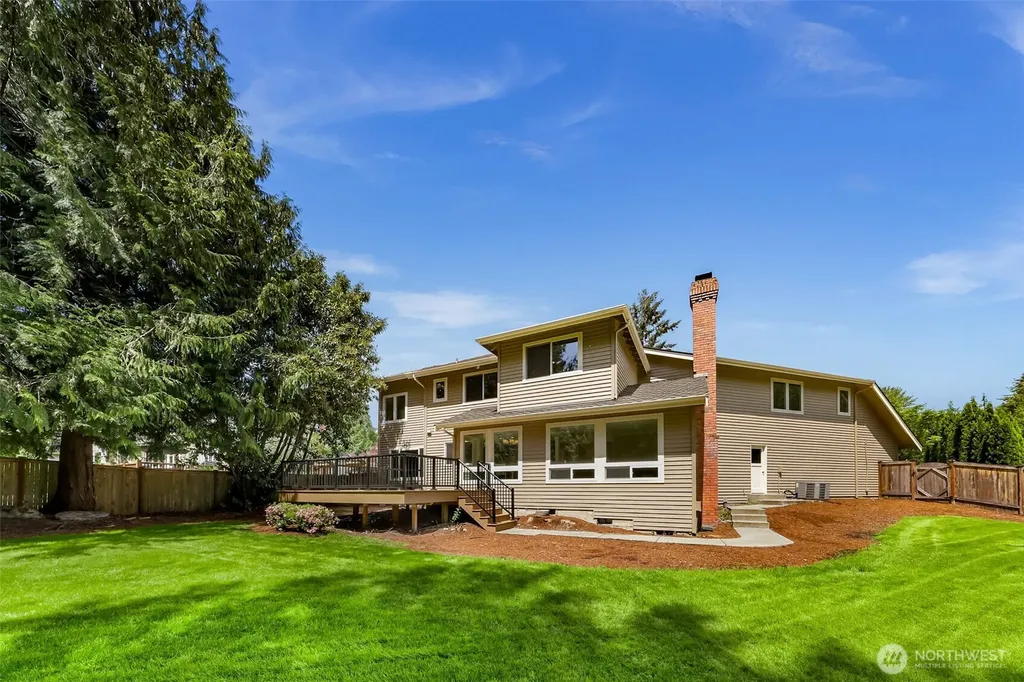 25827 NE 9th Street Sammamish WA 98074