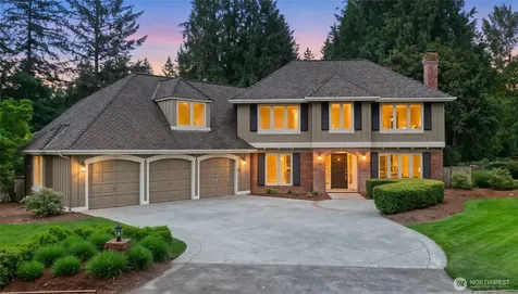 25827 NE 9th Street Sammamish WA 98074