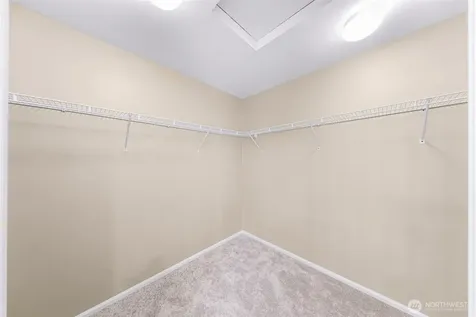 25827 NE 9th Street Sammamish WA 98074