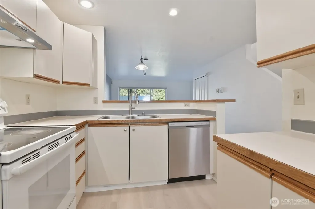 2100 S 336th Street Federal Way WA 98003