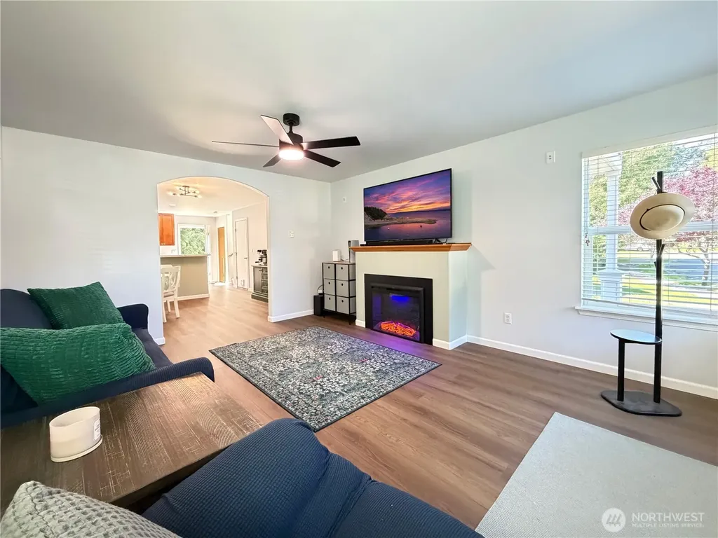 2411 105th Drive SE Lake Stevens WA 98258