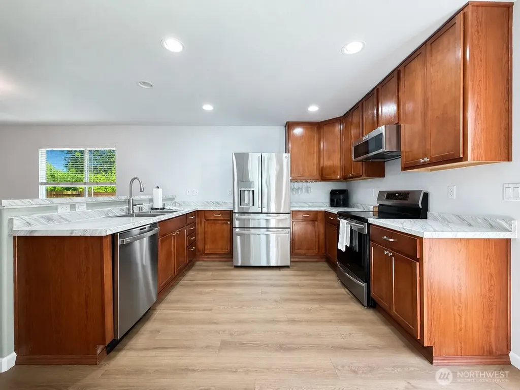 2411 105th Drive SE Lake Stevens WA 98258