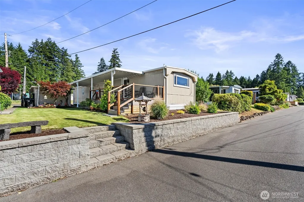 4707 Black Lake Belmore Road SW Olympia WA 98512