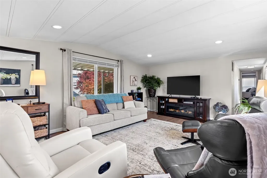 4707 Black Lake Belmore Road SW Olympia WA 98512