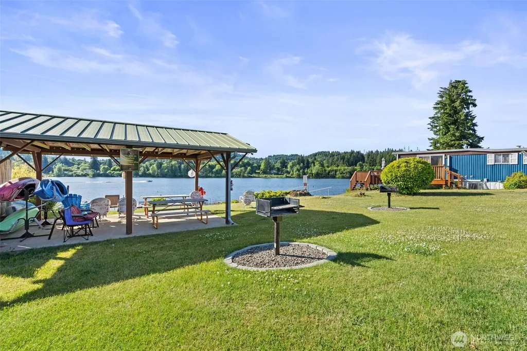 4707 Black Lake Belmore Road SW Olympia WA 98512