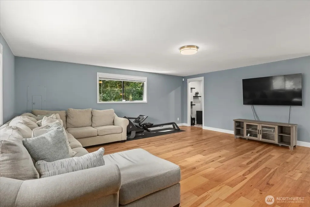 6632 NE 196th Street Kenmore WA 98028