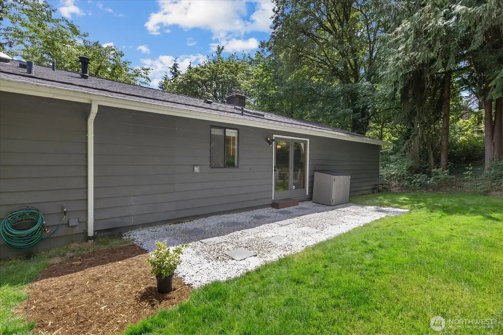 6632 NE 196th Street Kenmore WA 98028