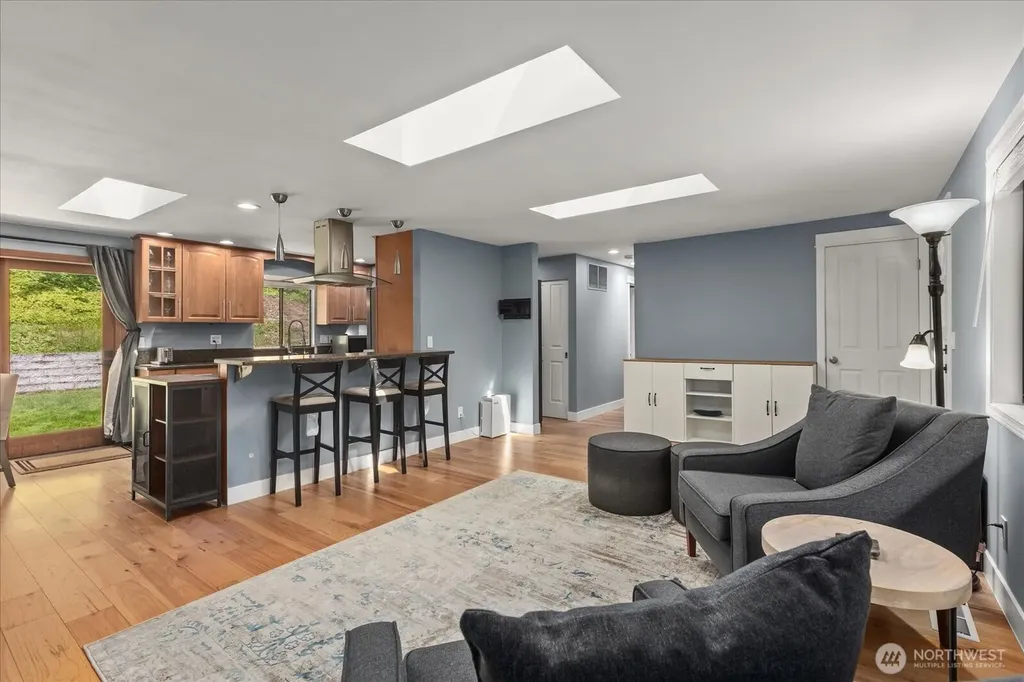 6632 NE 196th Street Kenmore WA 98028