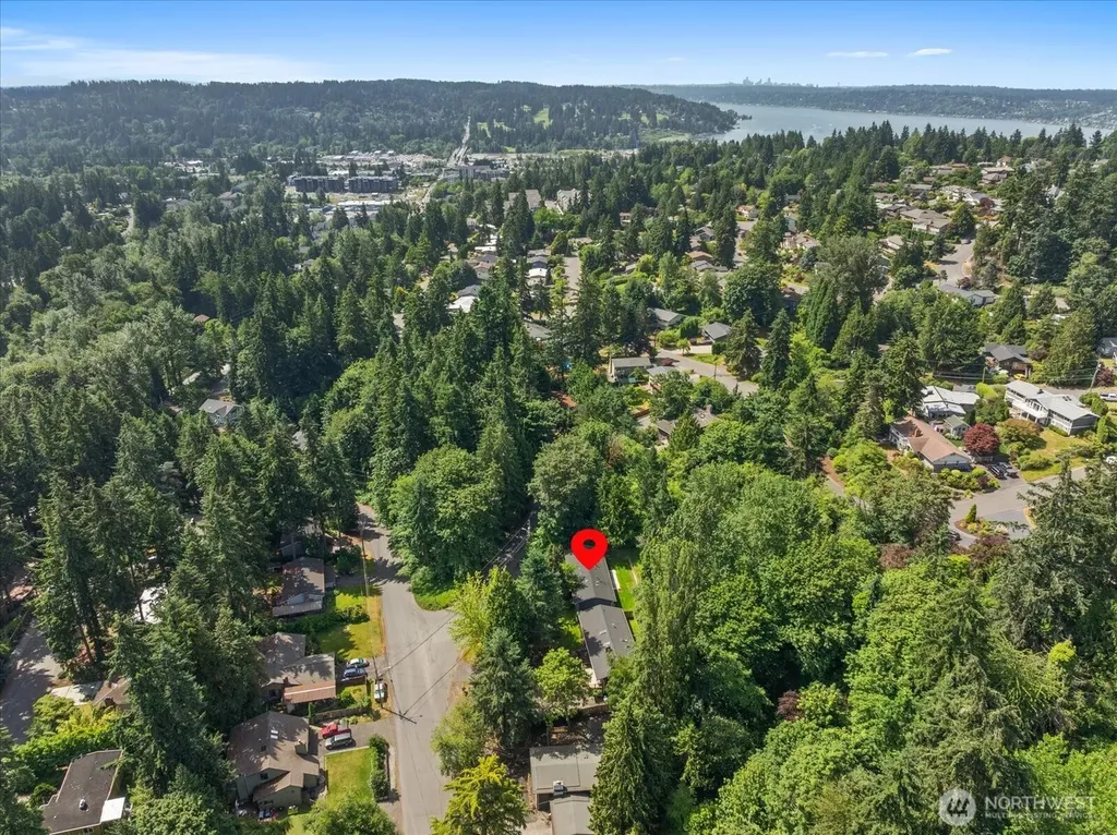 6632 NE 196th Street Kenmore WA 98028