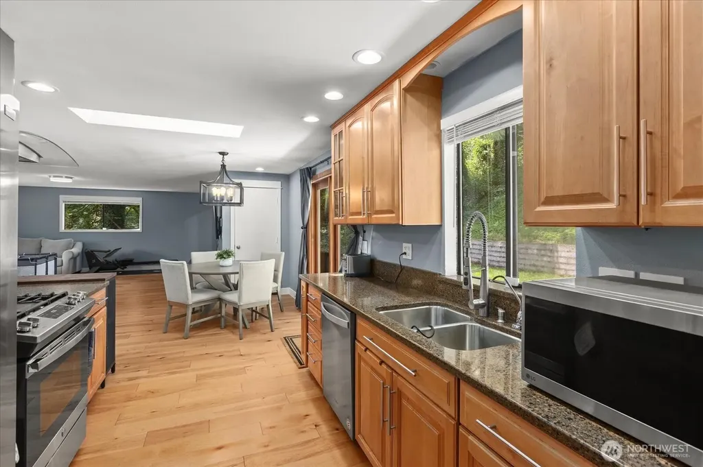 6632 NE 196th Street Kenmore WA 98028