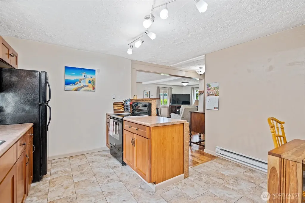 3284 Oak Street Longview WA 98632