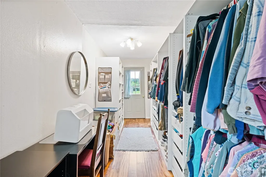 3284 Oak Street Longview WA 98632