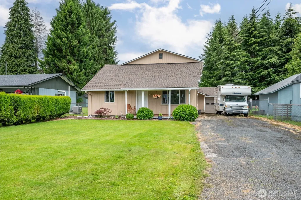 3284 Oak Street Longview WA 98632