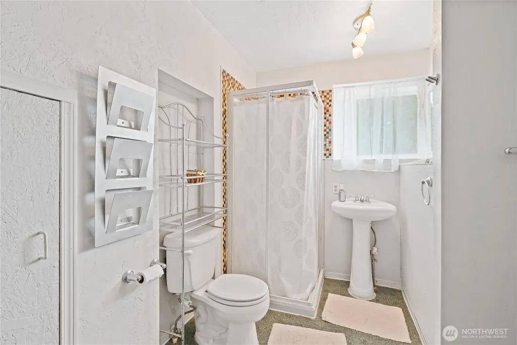 3284 Oak Street Longview WA 98632