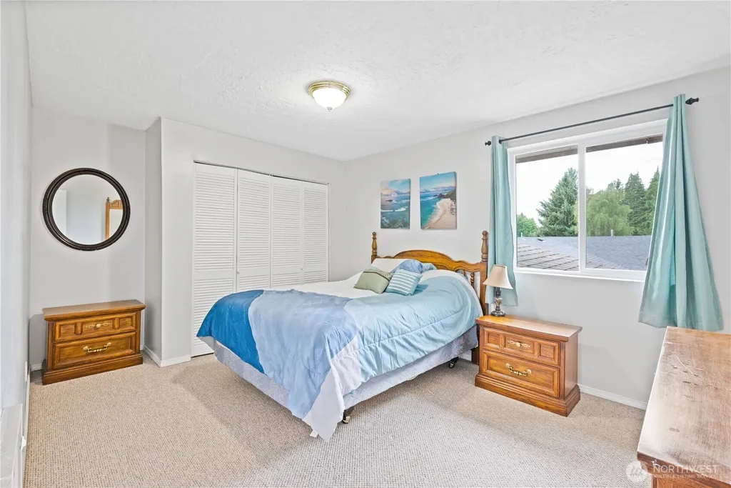 3284 Oak Street Longview WA 98632