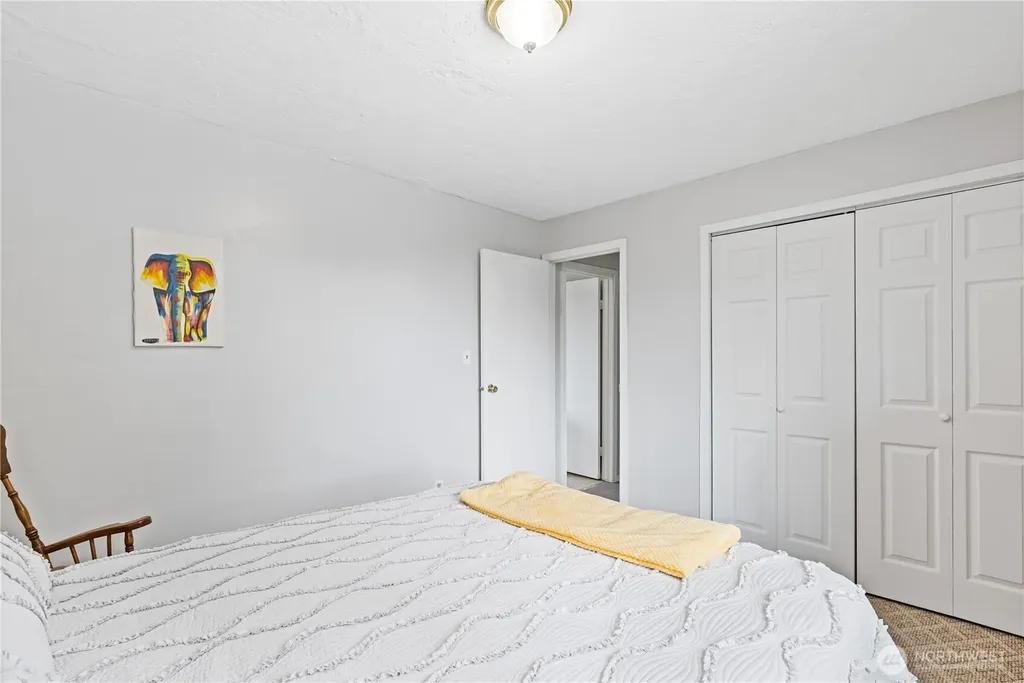 3284 Oak Street Longview WA 98632