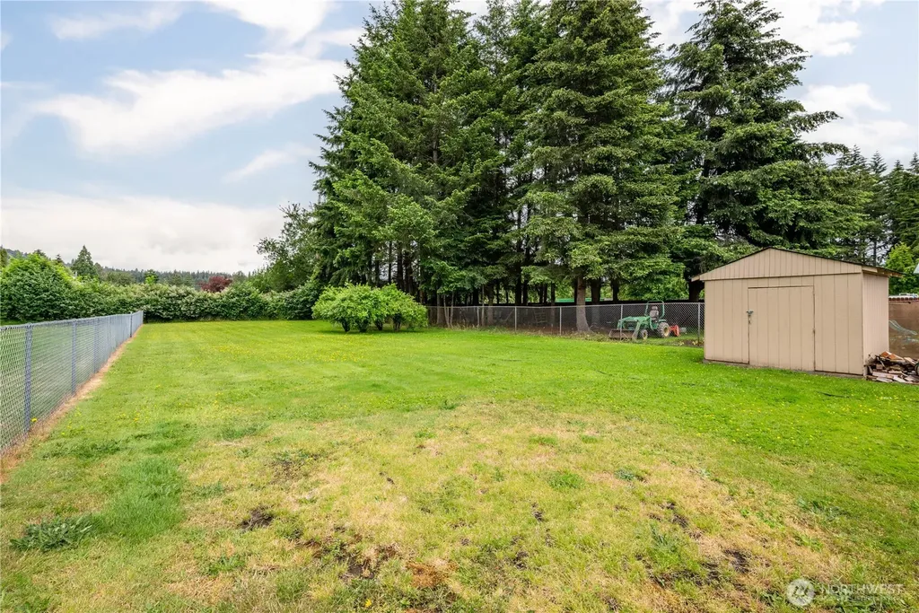 3284 Oak Street Longview WA 98632