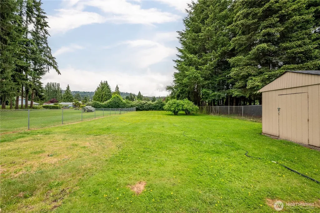 3284 Oak Street Longview WA 98632