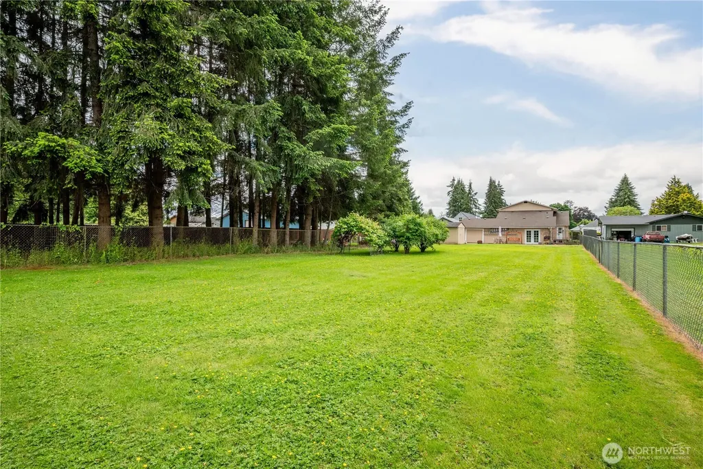 3284 Oak Street Longview WA 98632