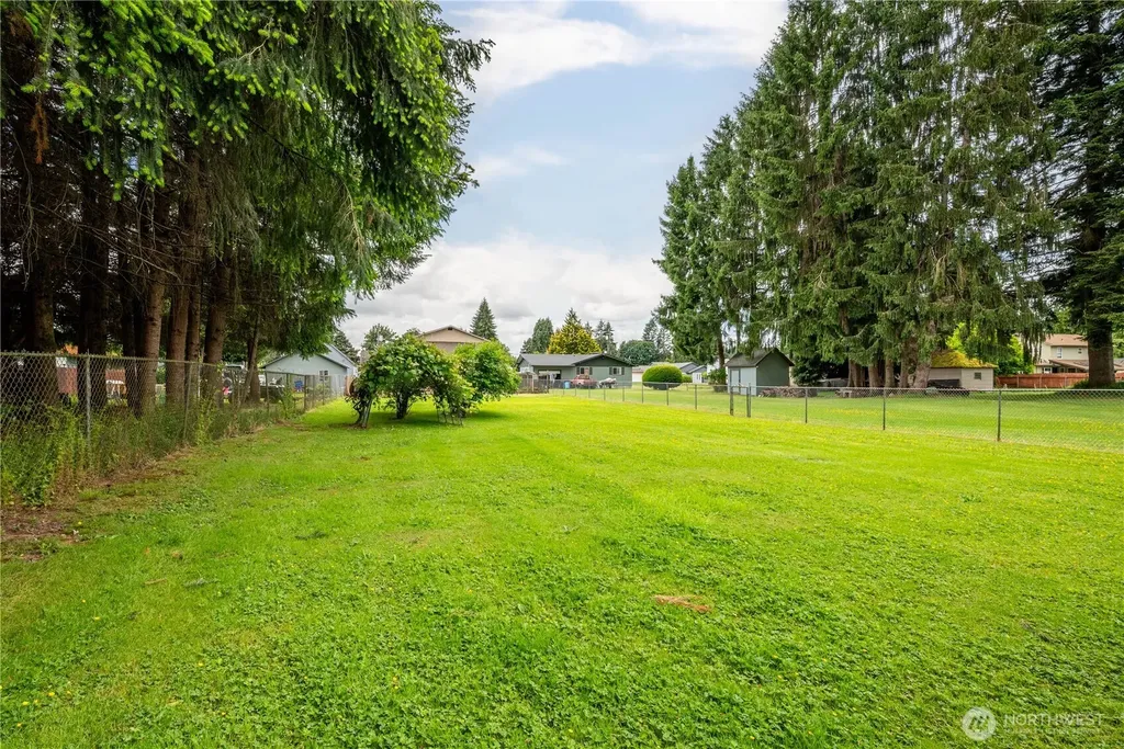 3284 Oak Street Longview WA 98632