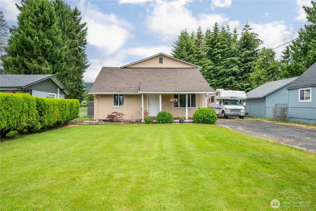 3284 Oak Street Longview WA 98632