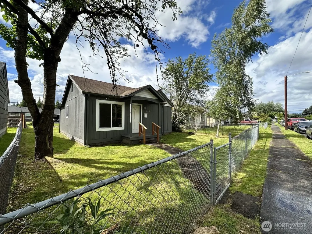 273 Baltimore Street Longview WA 98632