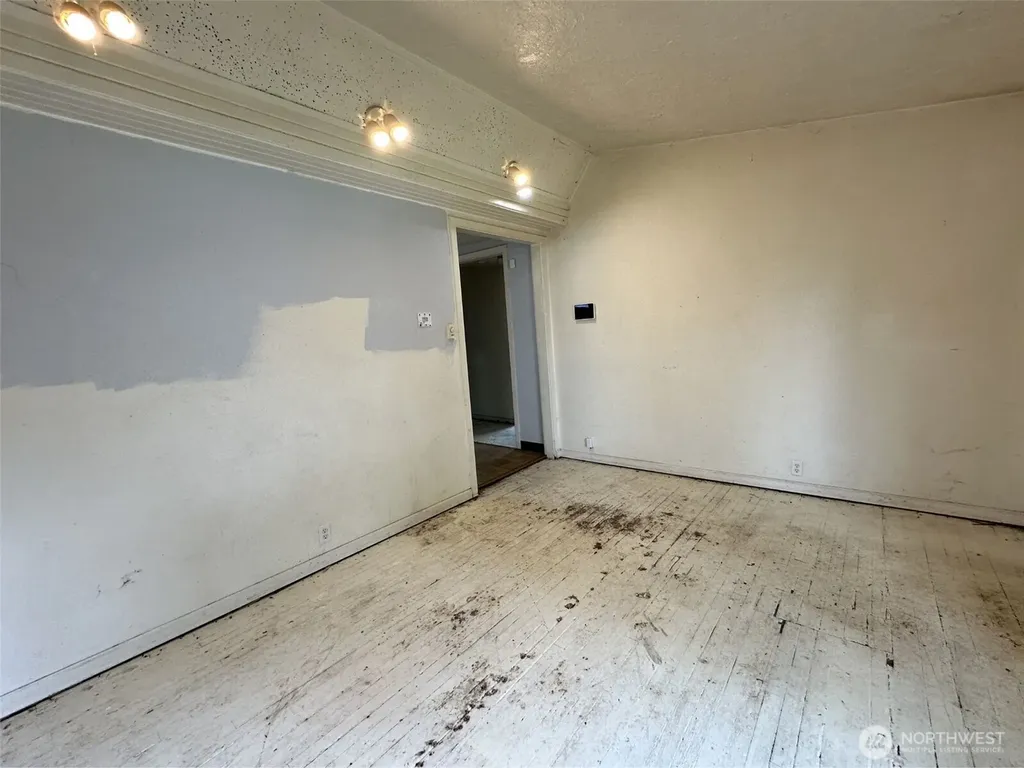 273 Baltimore Street Longview WA 98632