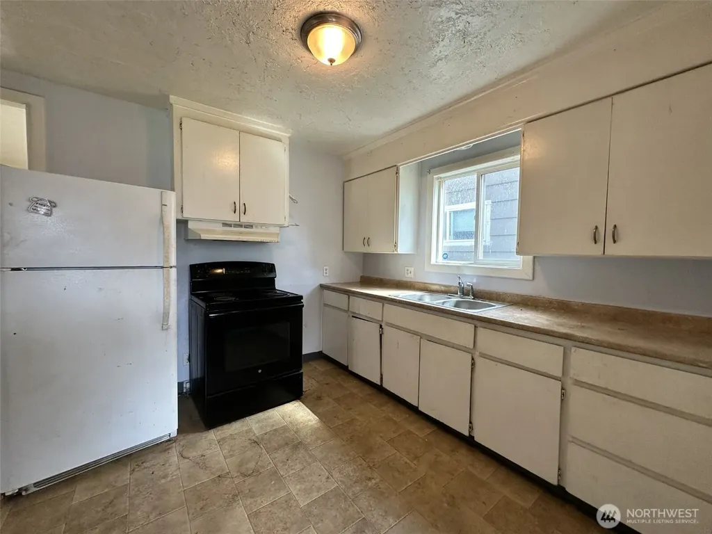 273 Baltimore Street Longview WA 98632