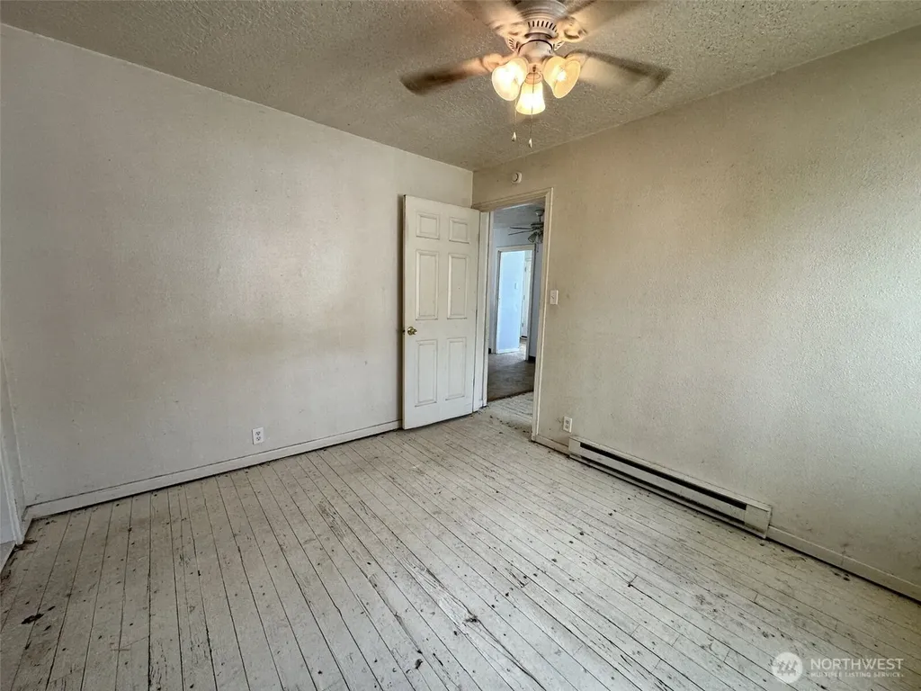 273 Baltimore Street Longview WA 98632