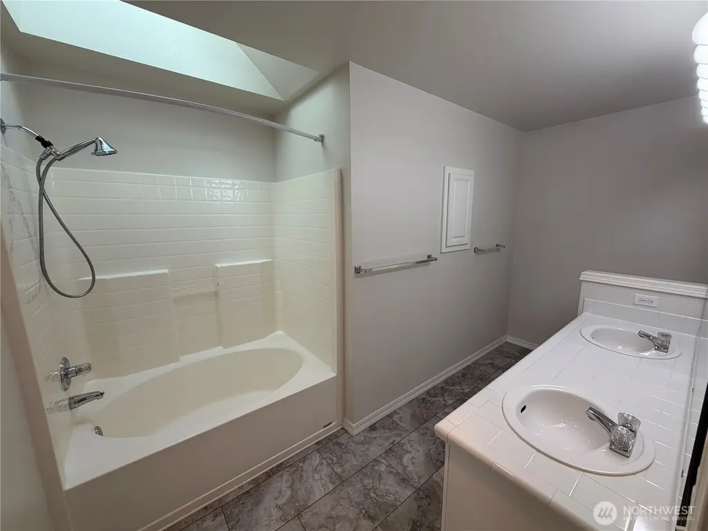 4604 160 Place SW Lynnwood WA 98087