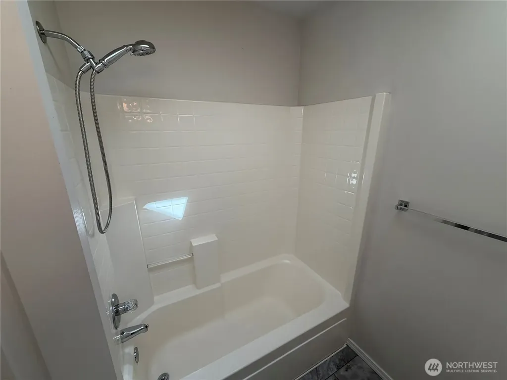 4604 160 Place SW Lynnwood WA 98087