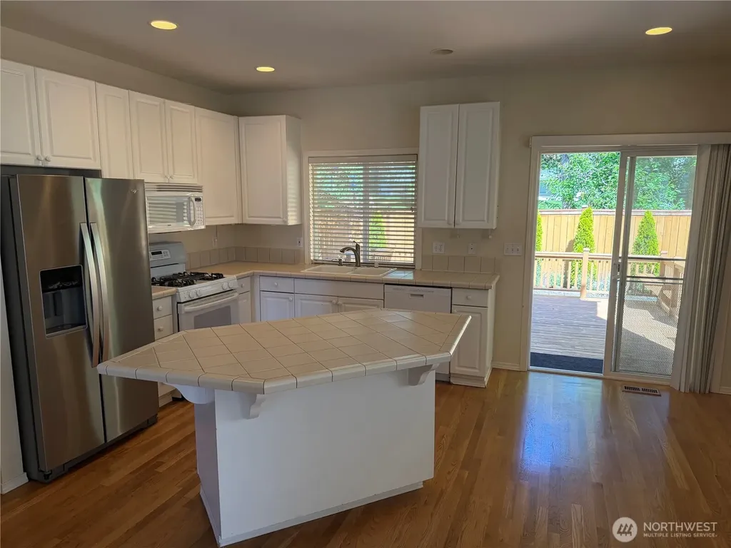 4604 160 Place SW Lynnwood WA 98087