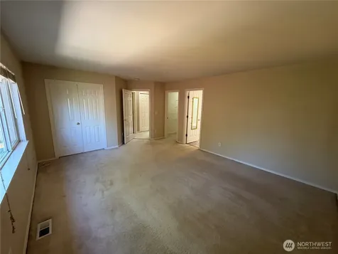 4604 160 Place SW Lynnwood WA 98087