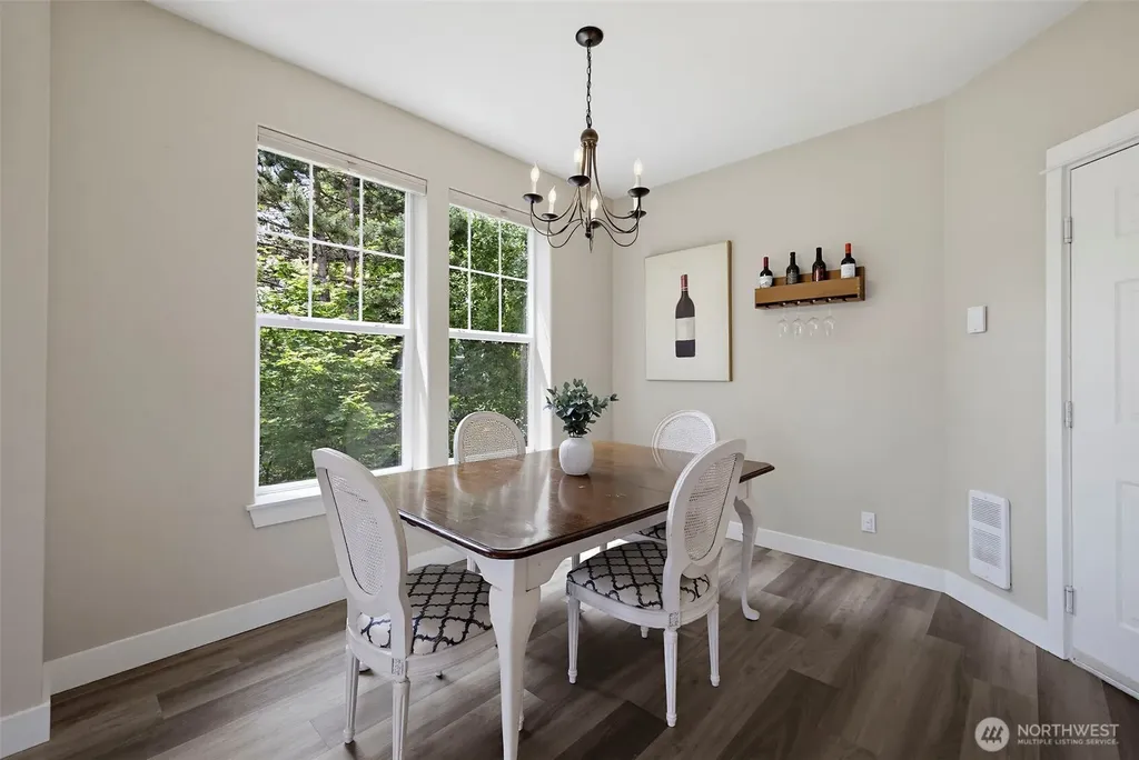 7705 Fairway Avenue SE Snoqualmie WA 98065