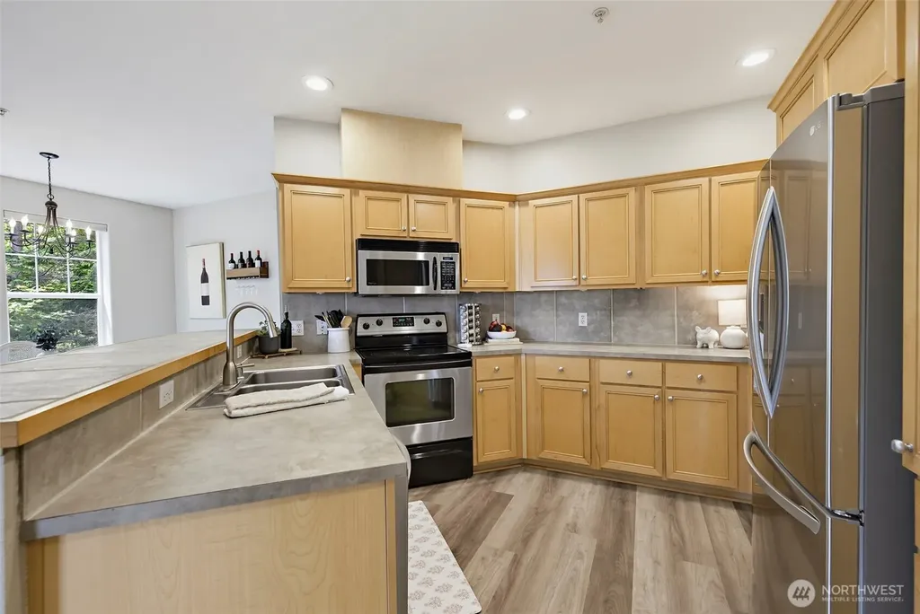 7705 Fairway Avenue SE Snoqualmie WA 98065