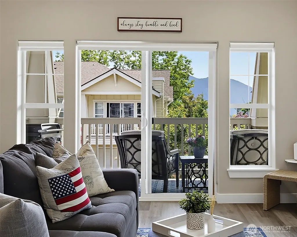 7705 Fairway Avenue SE Snoqualmie WA 98065
